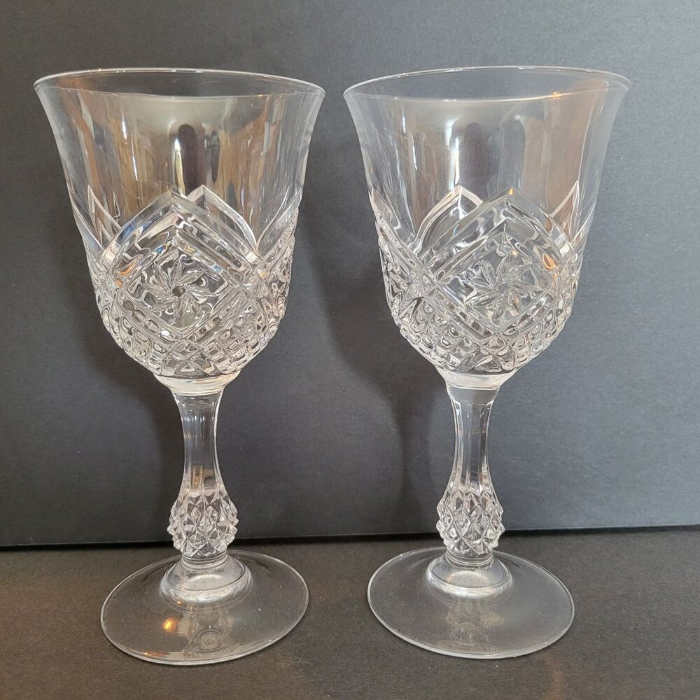 Set Of 2 Altesse Cristal D'arques  Wine Glasses Elegant Design